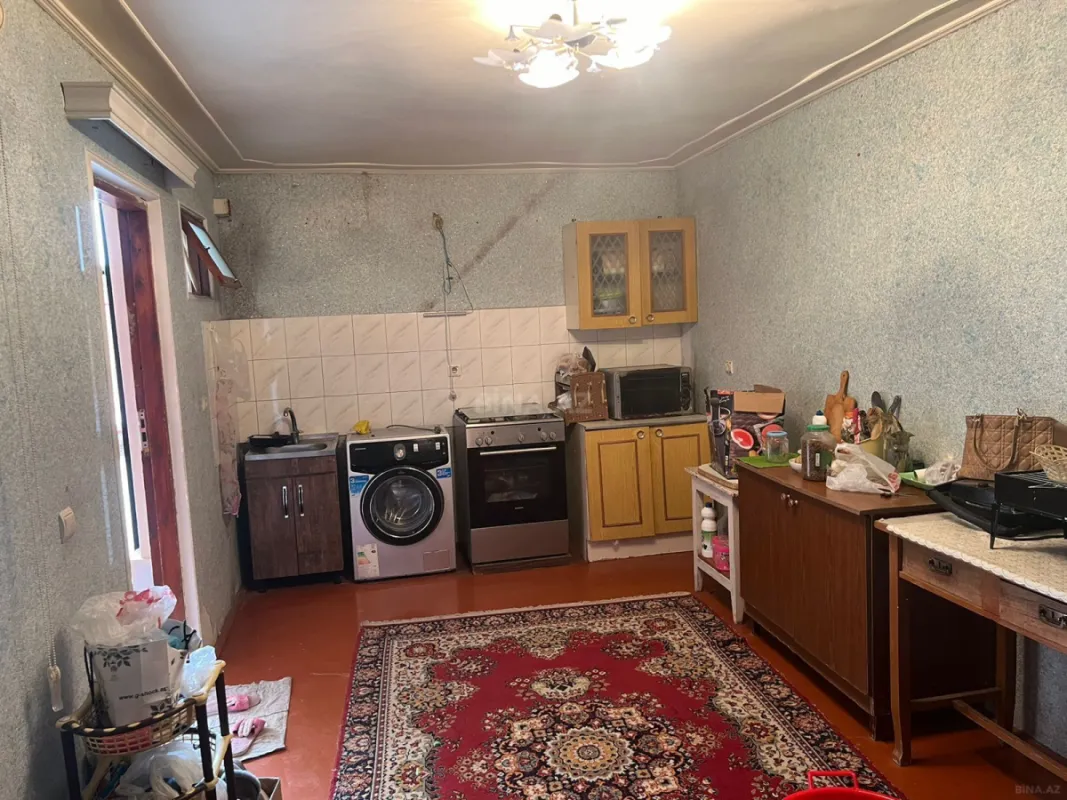 Satılır 5 otaqlı həyət evi 214 m²