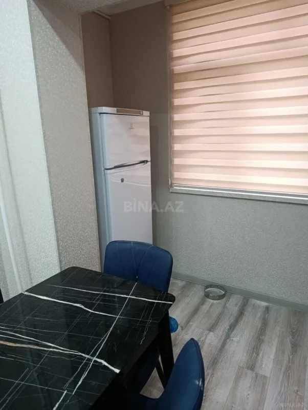 Kirayə verilir 2 otaqlı mənzil 65 m²
