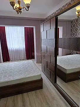 Kirayə verilir 2 otaqlı mənzil 65 m²