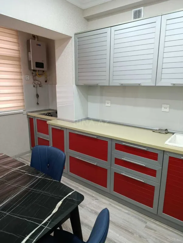 Kirayə verilir 2 otaqlı mənzil 65 m²
