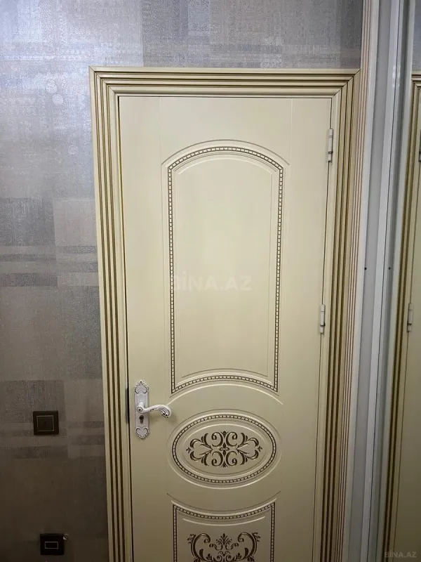 Kirayə verilir 2 otaqlı mənzil 90 m²