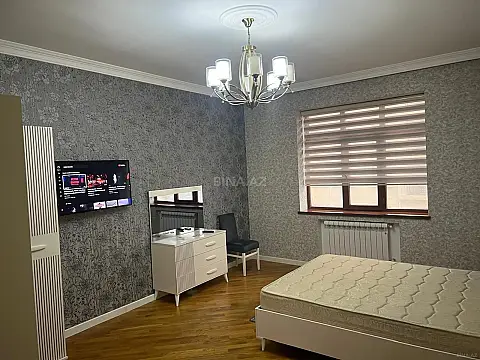 Kirayə verilir 2 otaqlı mənzil 90 m²