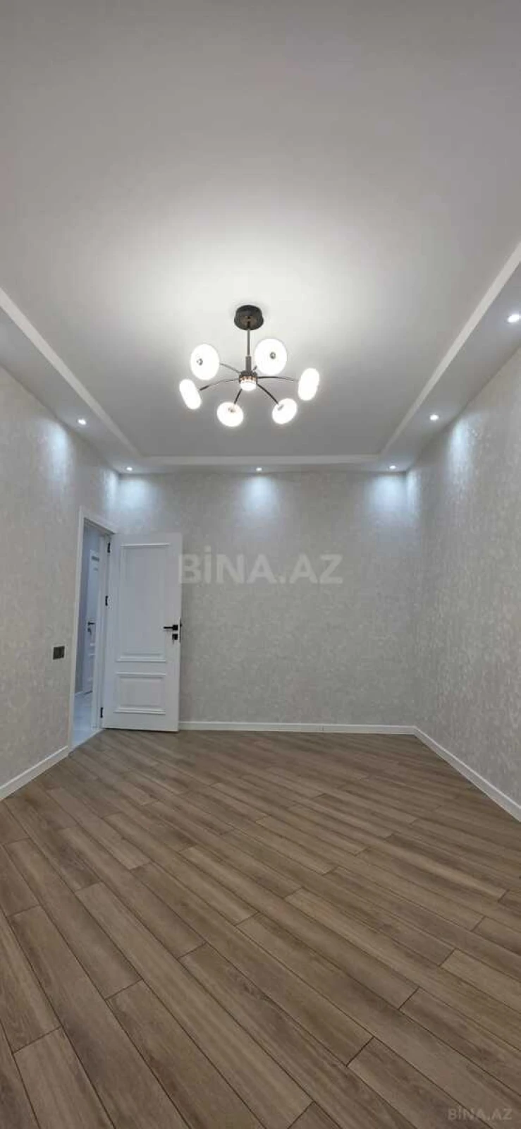 Satılır 4 otaqlı mənzil 100 m²