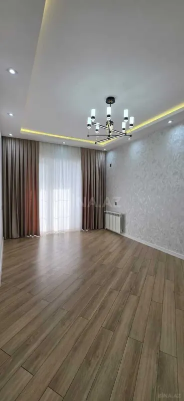 Satılır 4 otaqlı mənzil 100 m²