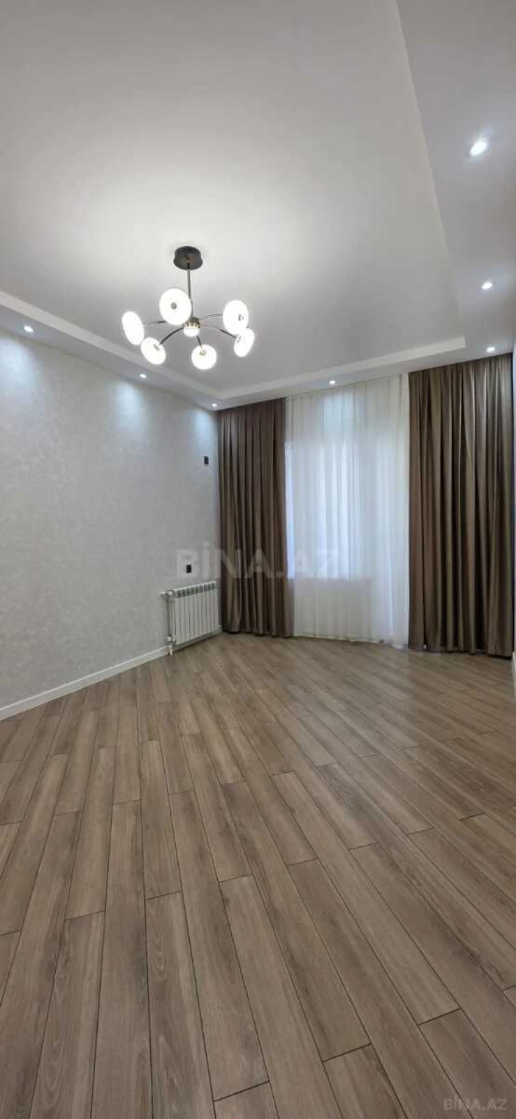 Satılır 4 otaqlı mənzil 100 m²