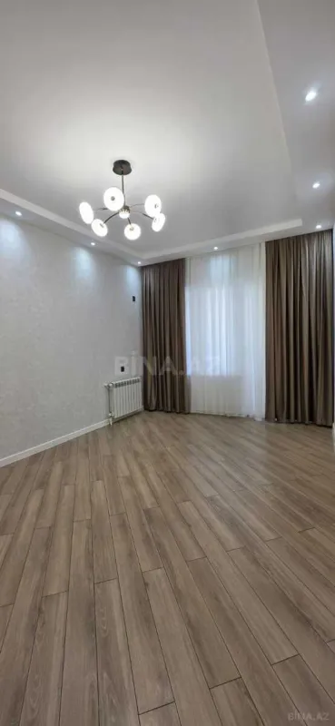 Satılır 4 otaqlı mənzil 100 m²