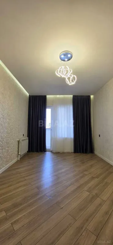 Satılır 4 otaqlı mənzil 100 m²