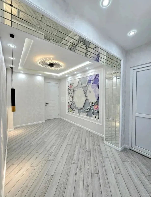 Satılır 3 otaqlı mənzil 95 m²