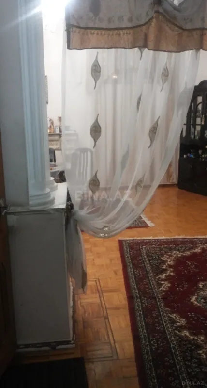 Kirayə verilir 4 otaqlı mənzil 100 m²