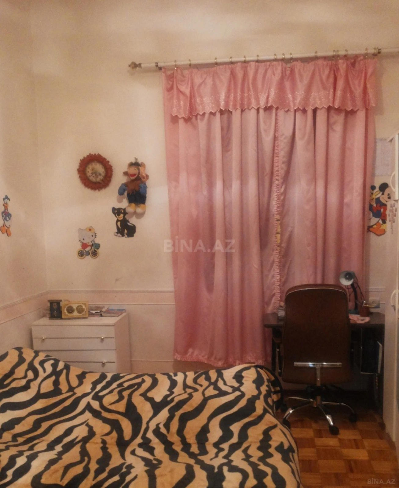 Kirayə verilir 4 otaqlı mənzil 100 m²