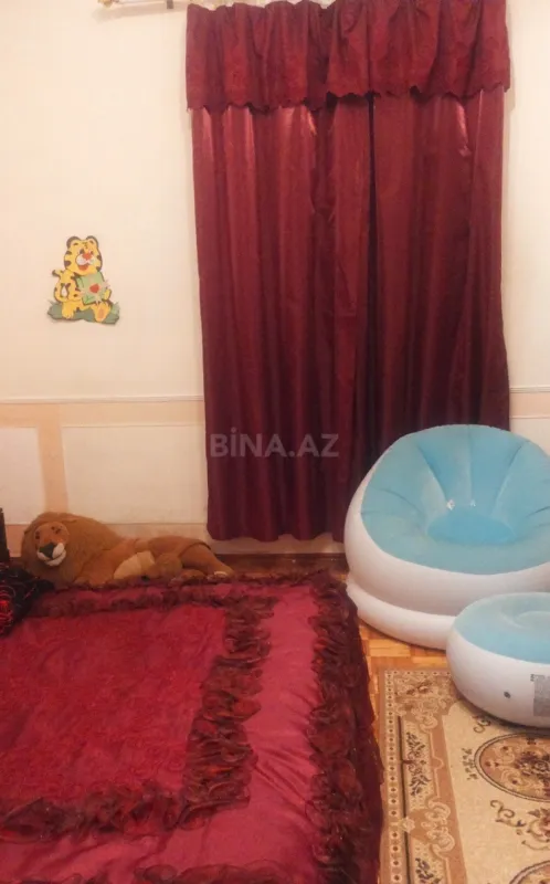 Kirayə verilir 4 otaqlı mənzil 100 m²