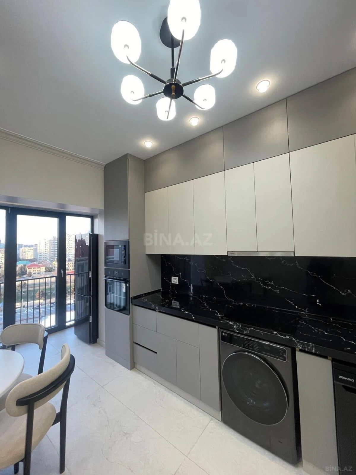 Kirayə verilir 2 otaqlı mənzil 70 m²