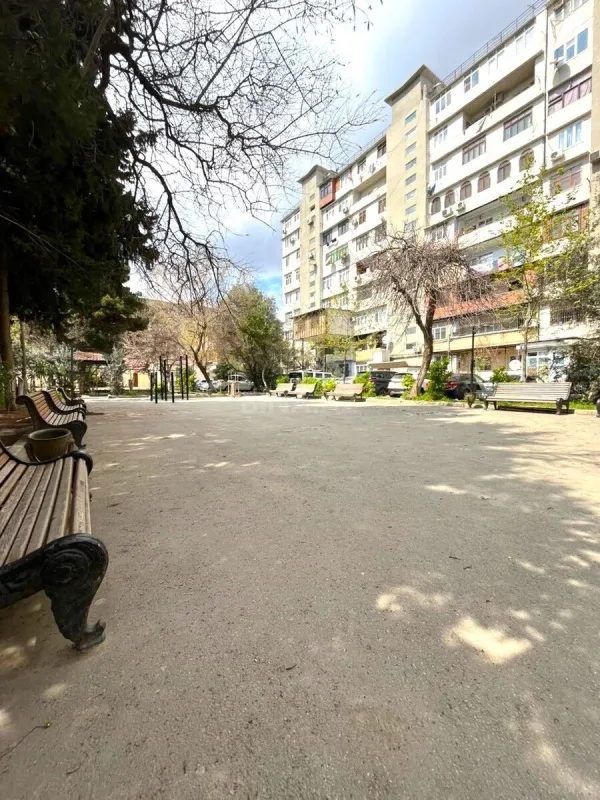 Satılır 2 otaqlı mənzil 48 m²