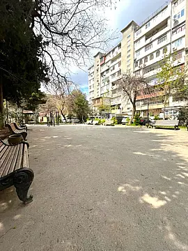 Satılır 2 otaqlı mənzil 48 m²