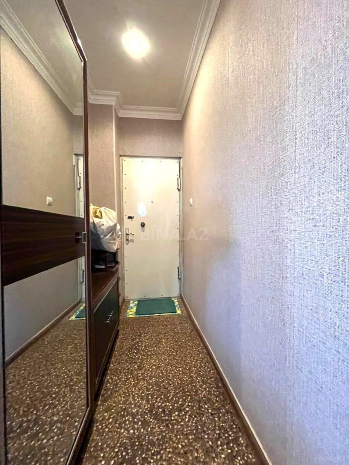 Satılır 2 otaqlı mənzil 48 m²