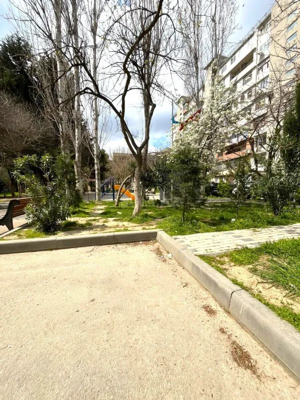 Satılır 2 otaqlı mənzil 48 m²