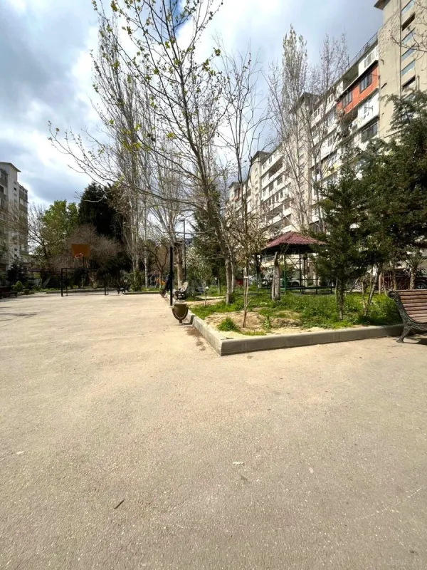 Satılır 2 otaqlı mənzil 48 m²