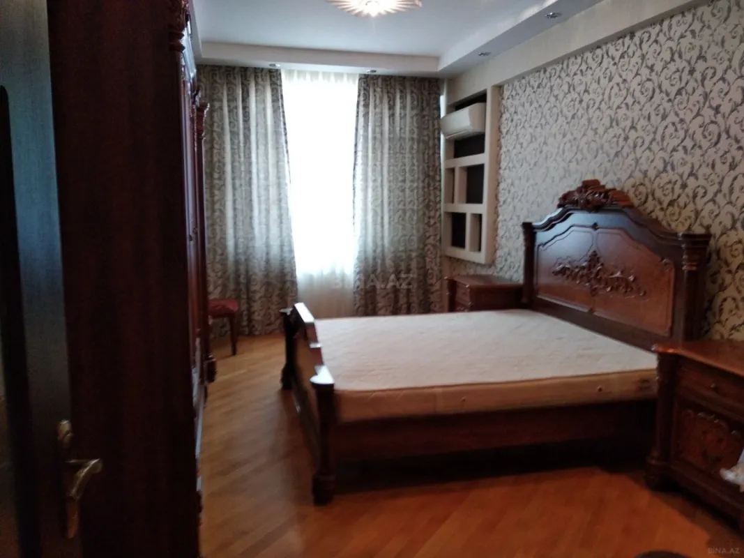 Kirayə verilir 3 otaqlı mənzil 125 m²
