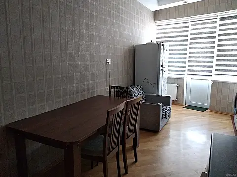 Kirayə verilir 3 otaqlı mənzil 125 m²