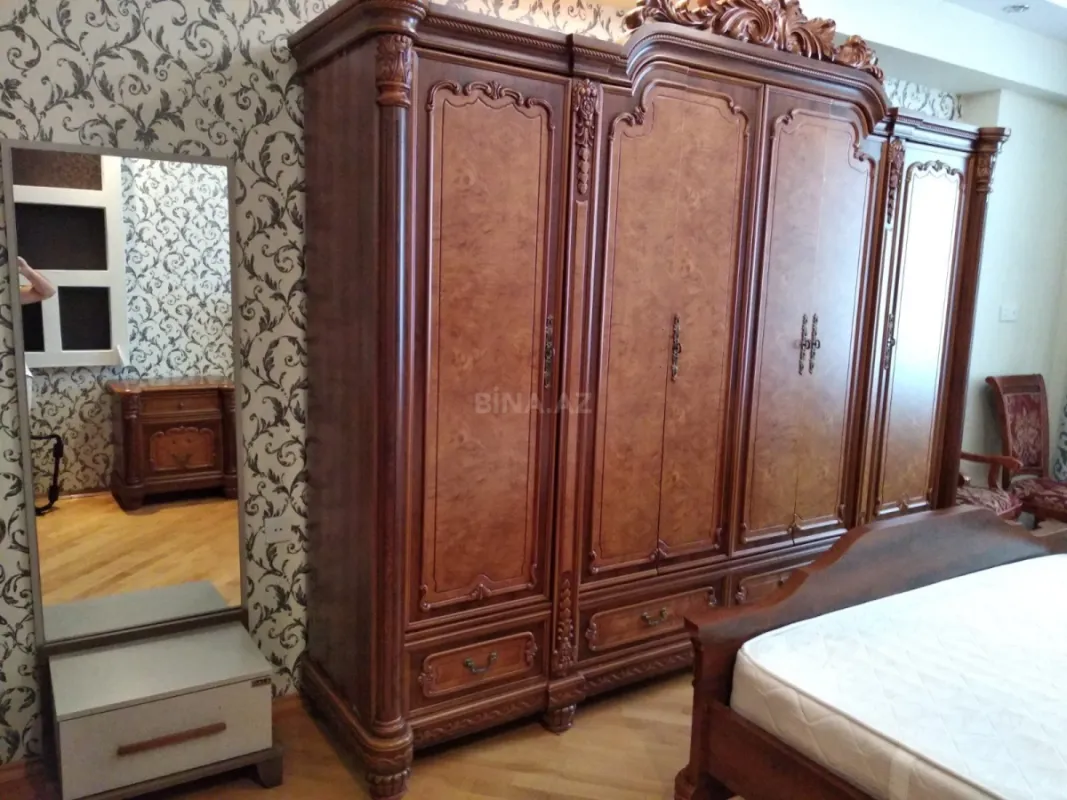 Kirayə verilir 3 otaqlı mənzil 125 m²