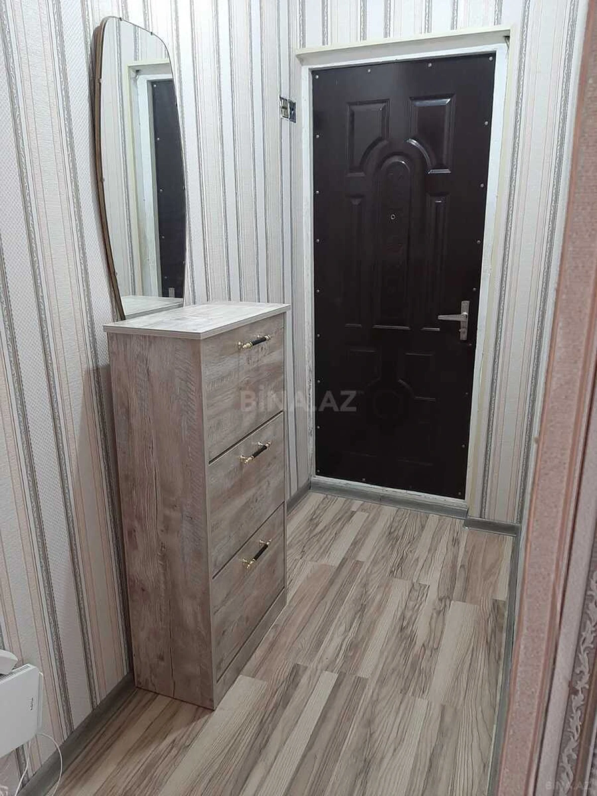 Kirayə verilir 6 otaqlı mənzil 60 m²