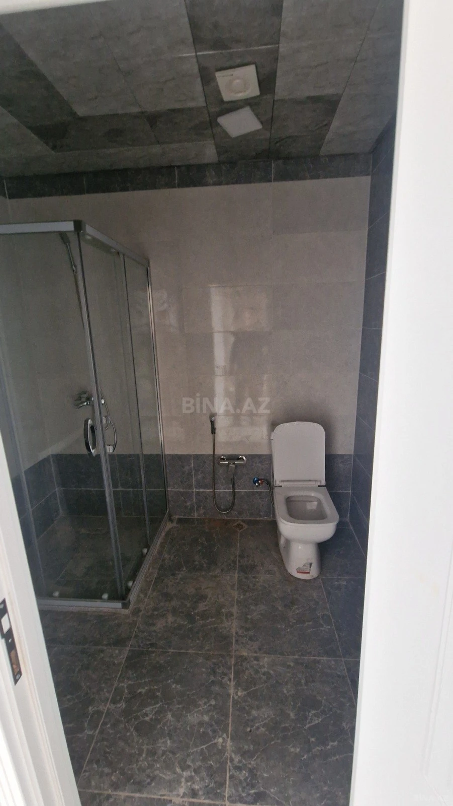 Satılır 2 otaqlı mənzil 95 m²