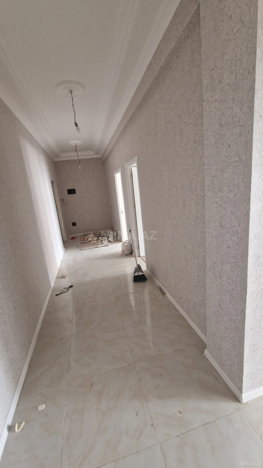 Satılır 2 otaqlı mənzil 95 m²