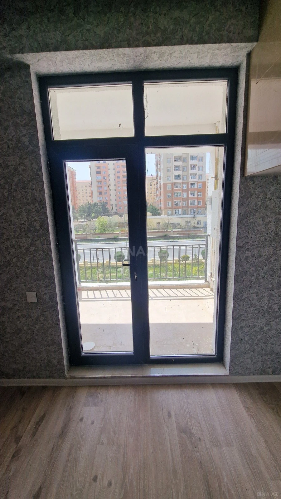 Satılır 2 otaqlı mənzil 95 m²