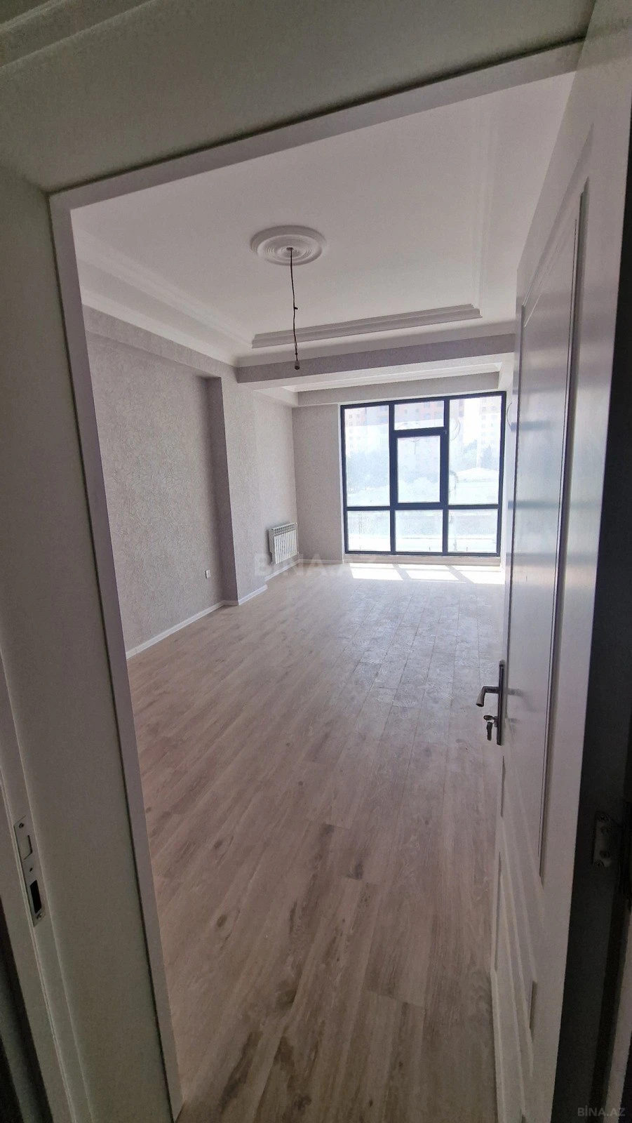 Satılır 2 otaqlı mənzil 95 m²