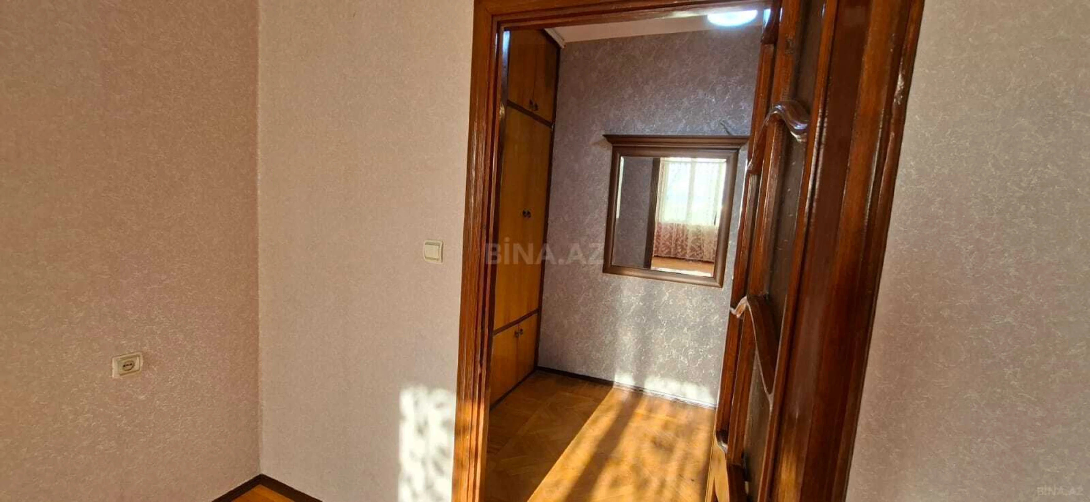 Kirayə verilir 2 otaqlı mənzil 60 m²