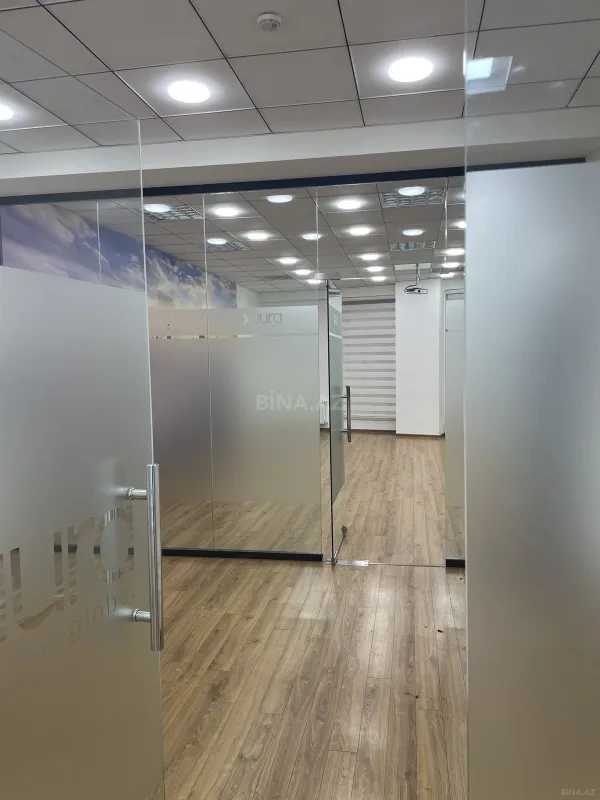 Kirayə verilir 1 otaqlı mənzil 70 m²