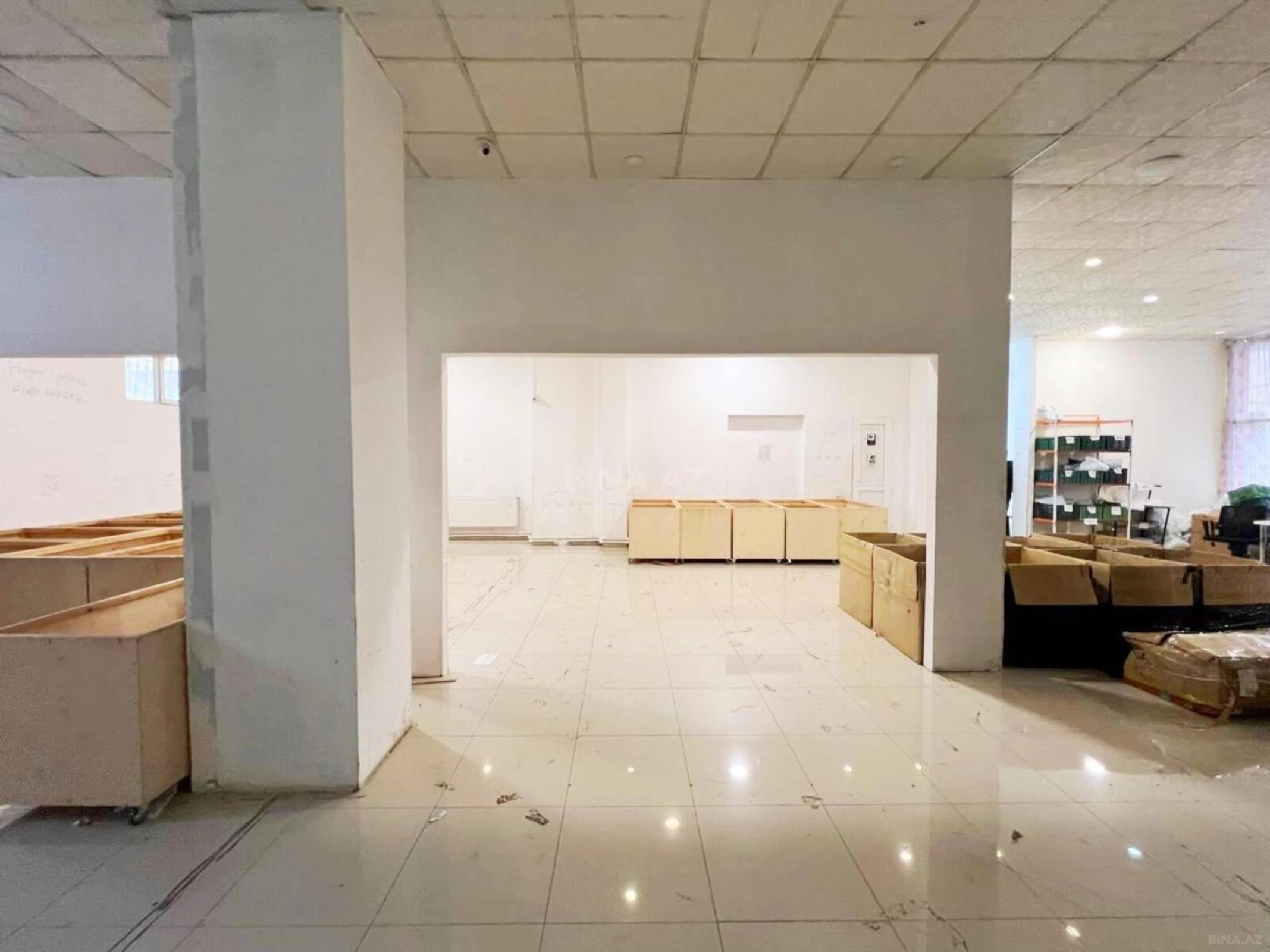 Kirayə verilir obyekt 200 m²