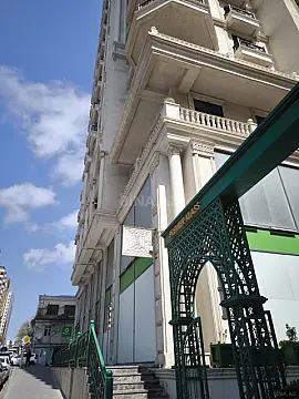 Satılır 3 otaqlı mənzil 168 m²