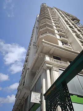 Satılır 3 otaqlı mənzil 168 m²