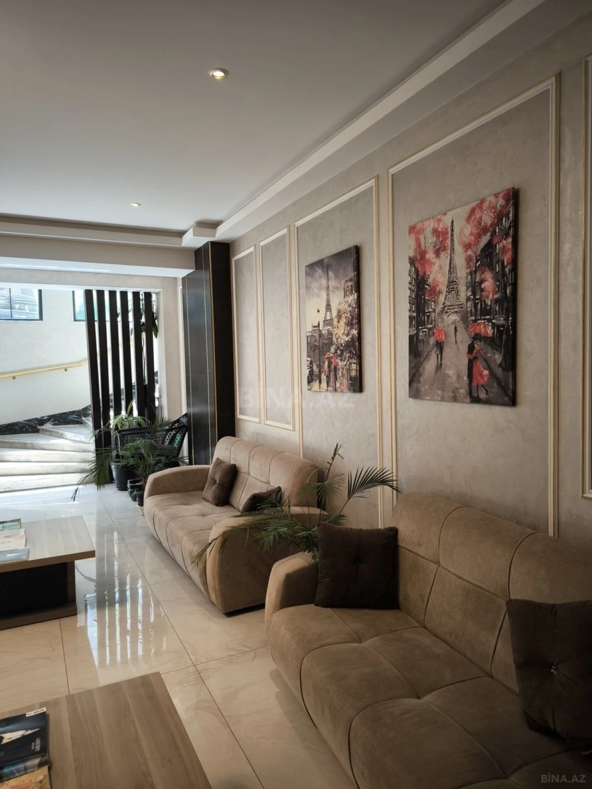 Satılır 3 otaqlı mənzil 168 m²