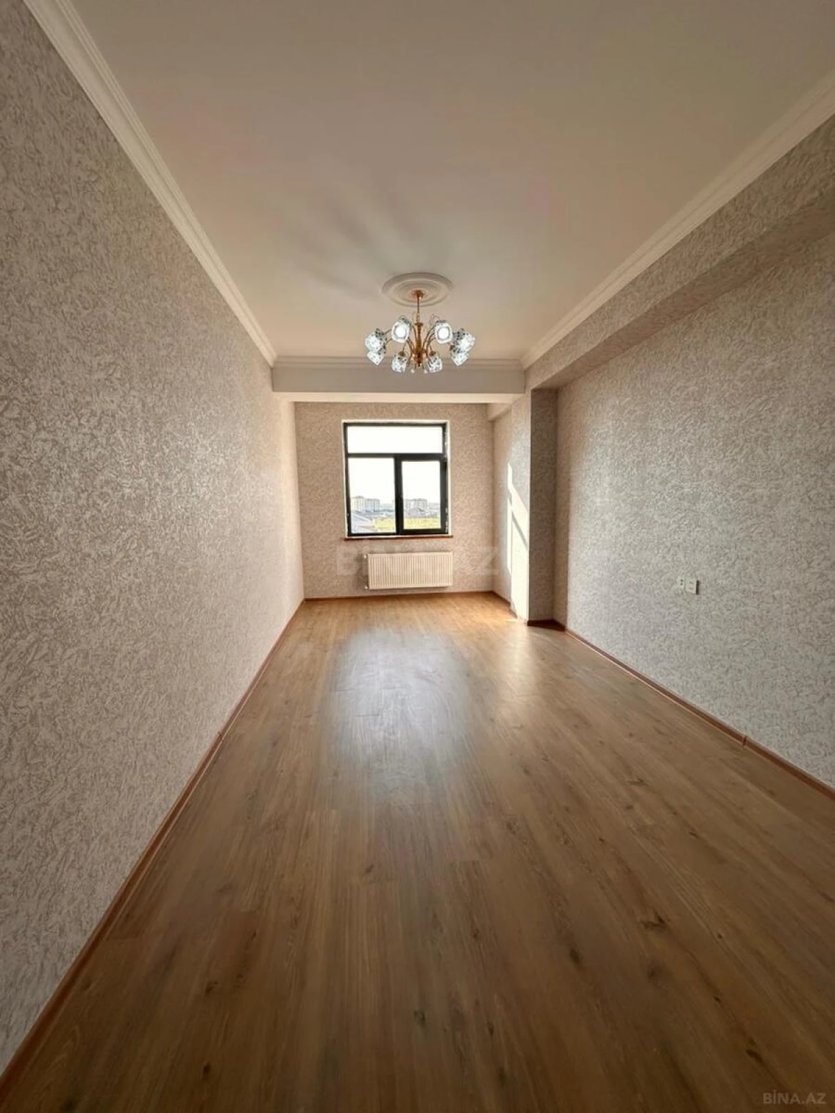 Satılır 4 otaqlı mənzil 100 m²