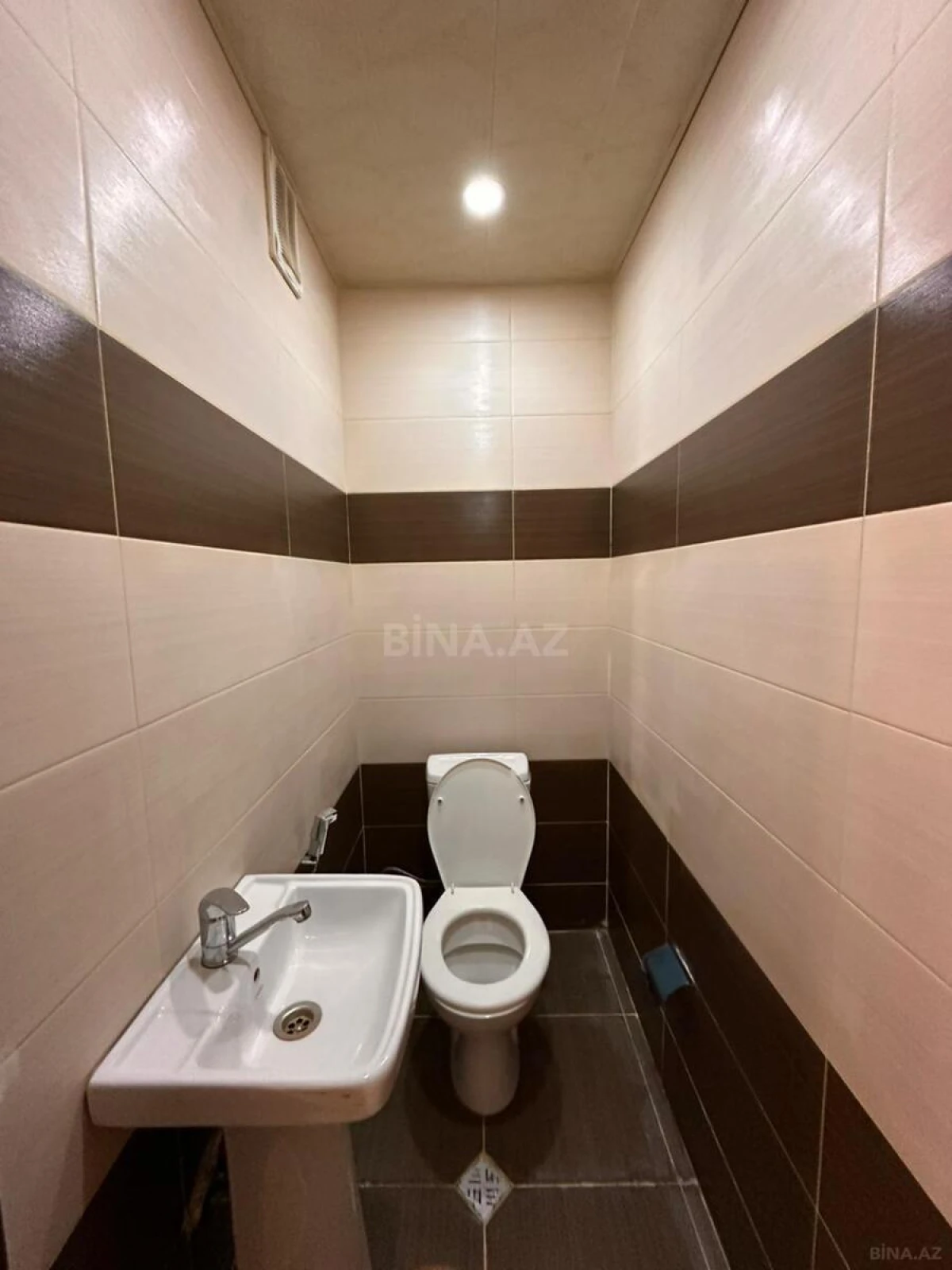 Satılır 4 otaqlı mənzil 100 m²