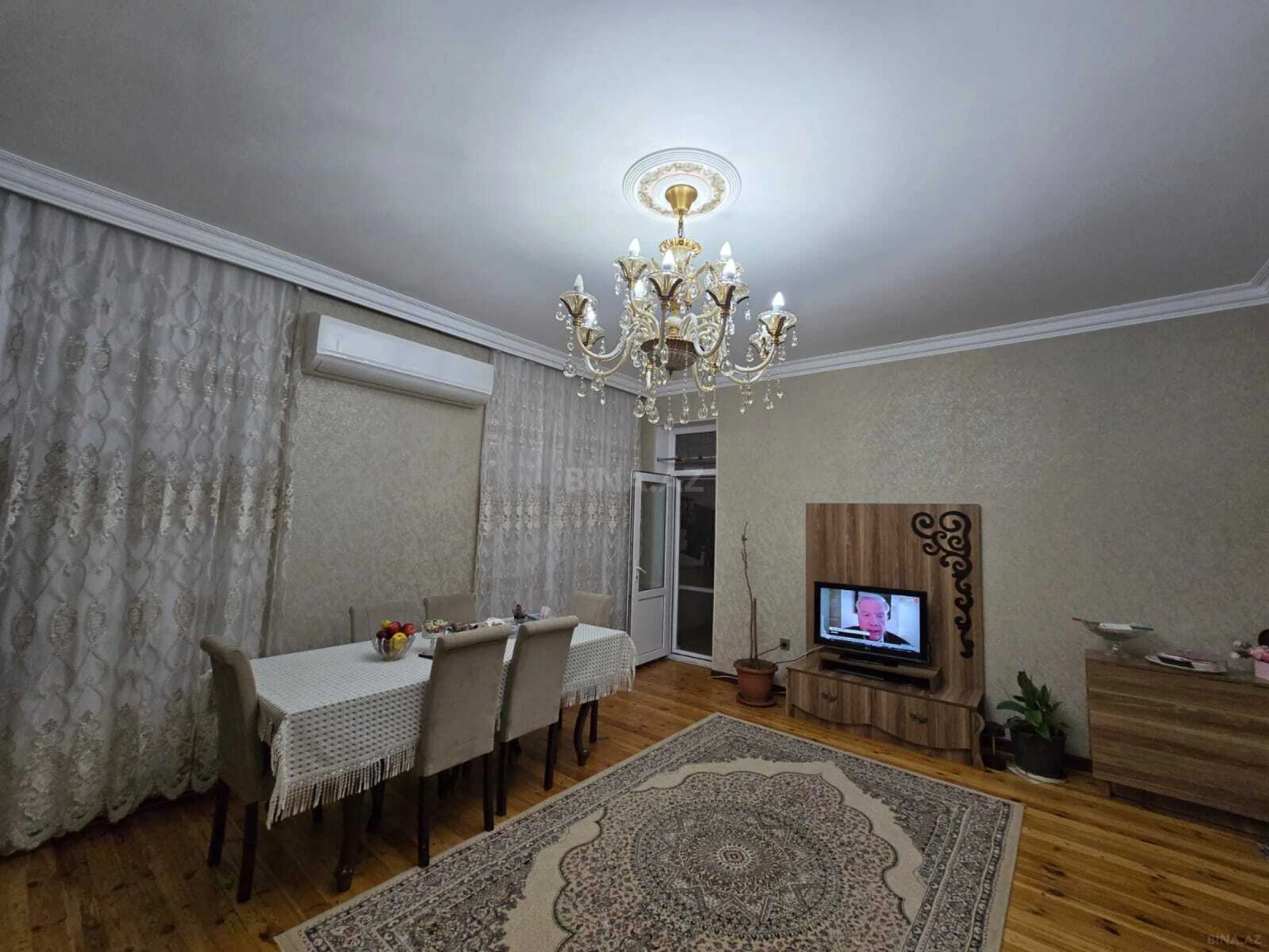Satılır 3 otaqlı mənzil 124 m²