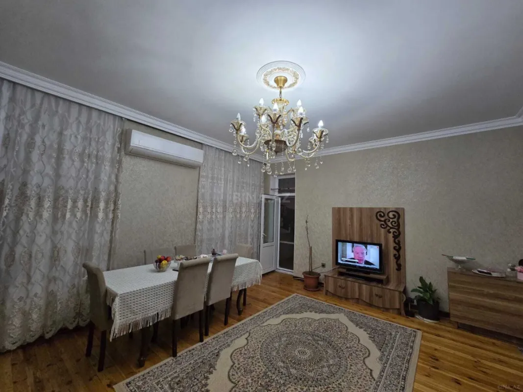 Satılır 3 otaqlı mənzil 124 m²