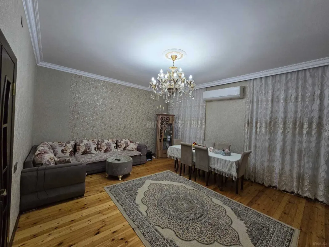 Satılır 3 otaqlı mənzil 124 m²