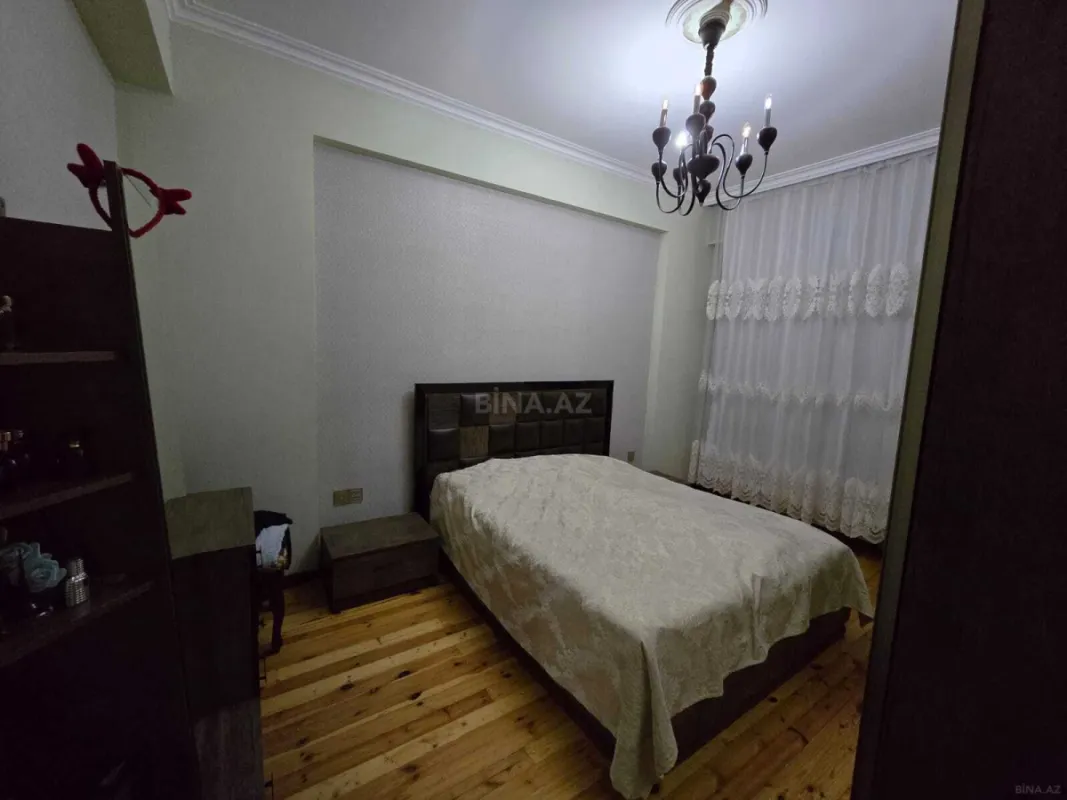 Satılır 3 otaqlı mənzil 124 m²