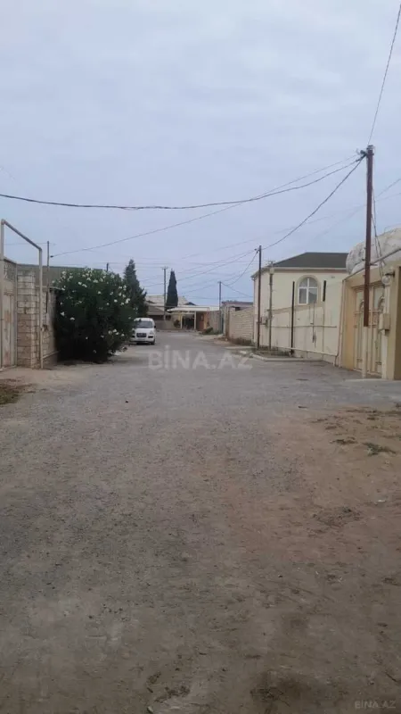 Satılır 4 otaqlı həyət evi 100 m²