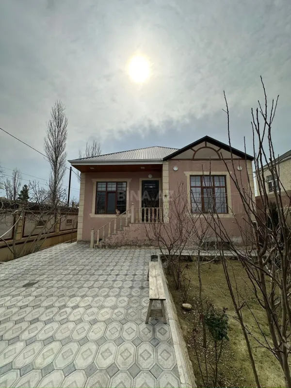 Satılır 4 otaqlı həyət evi 100 m²
