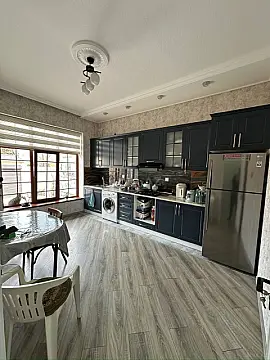 Satılır 4 otaqlı həyət evi 100 m²
