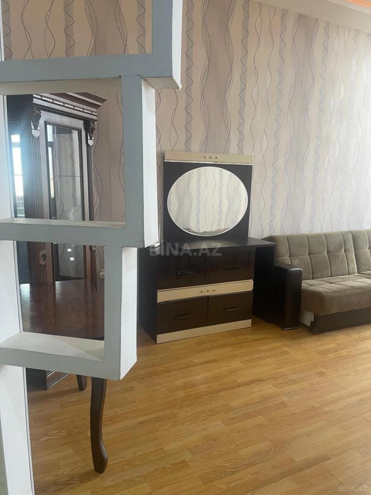 Kirayə verilir 2 otaqlı mənzil 70 m²