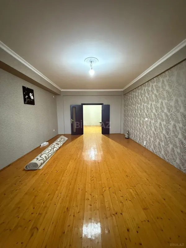 Satılır 4 otaqlı mənzil 40 m²