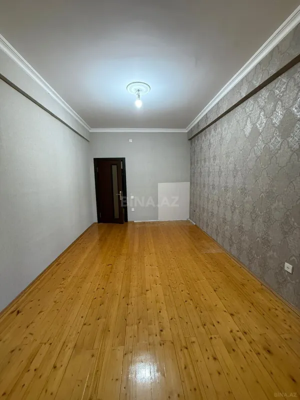 Satılır 4 otaqlı mənzil 40 m²