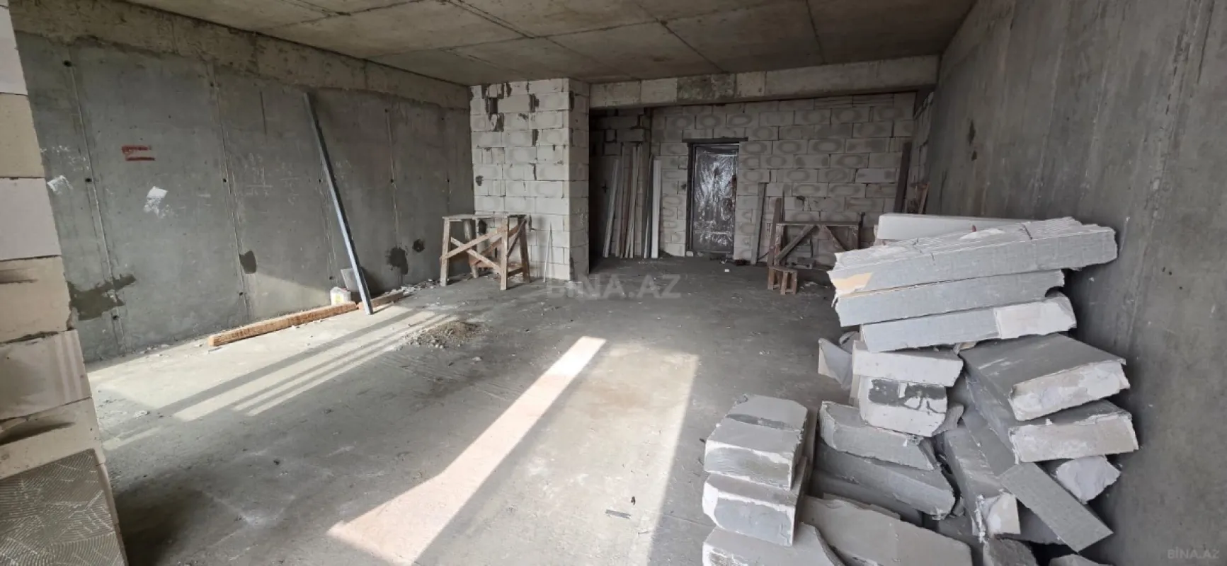 Satılır 2 otaqlı mənzil 65 m²