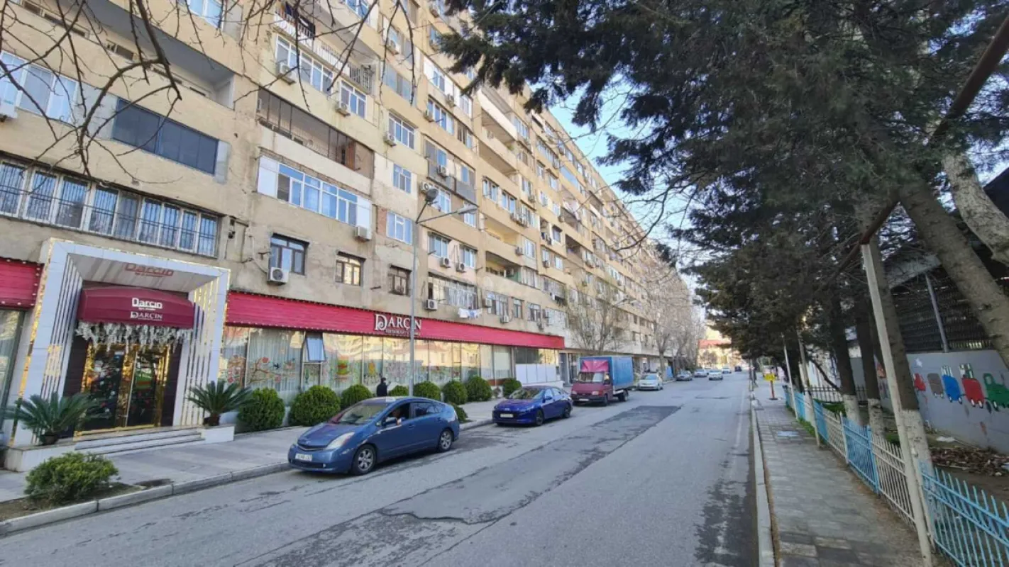 Satılır 3 otaqlı mənzil 92 m²