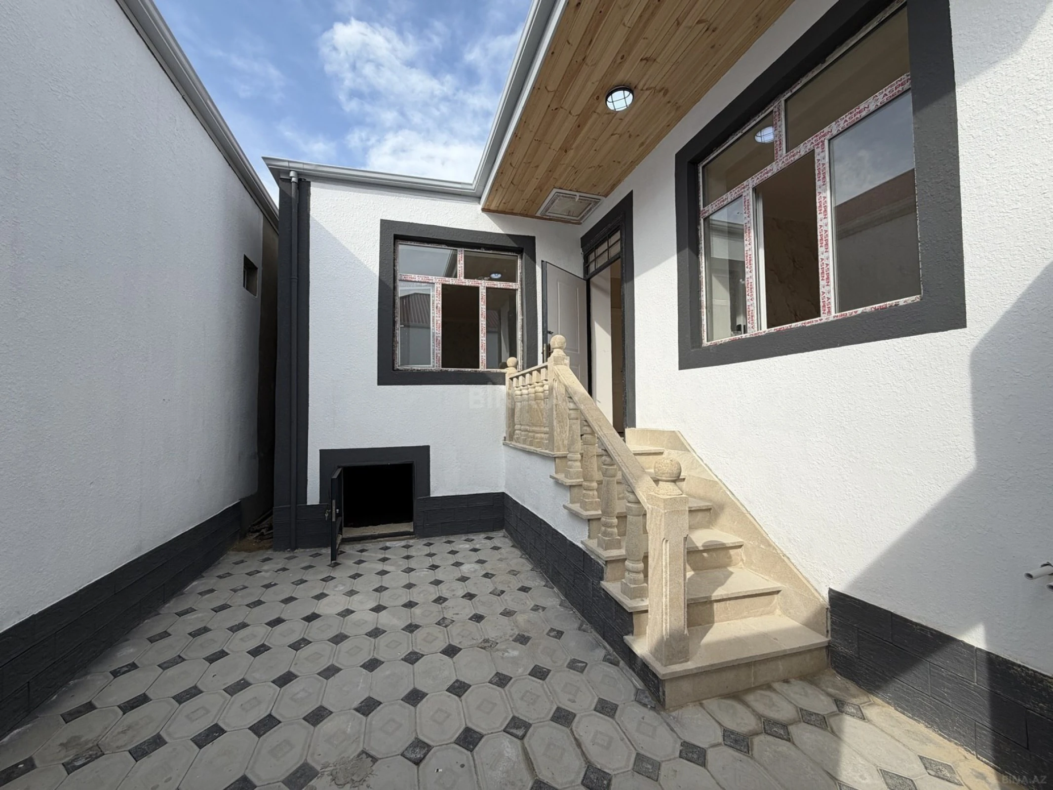 Satılır 2 otaqlı həyət evi 55 m²